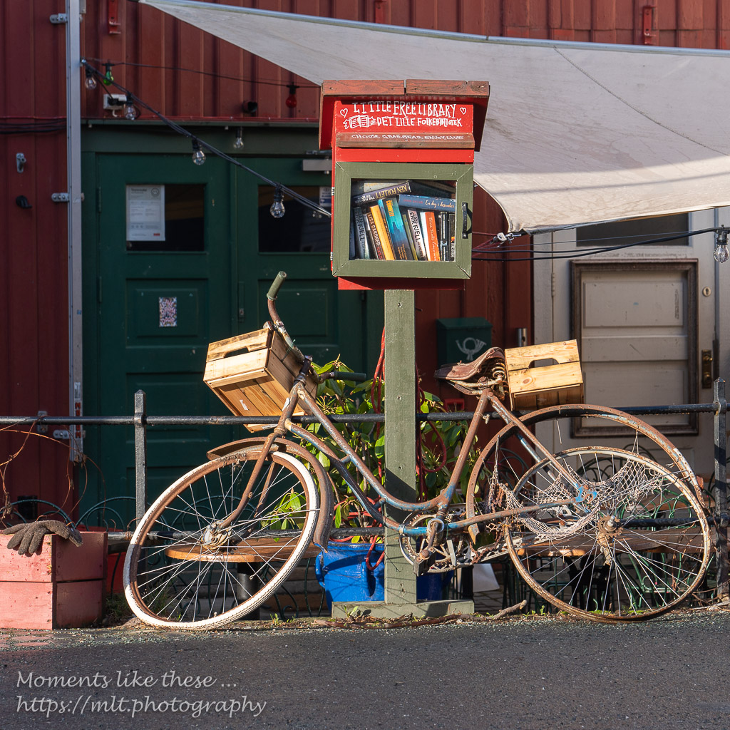 A free library on a bicycle - Trondheim